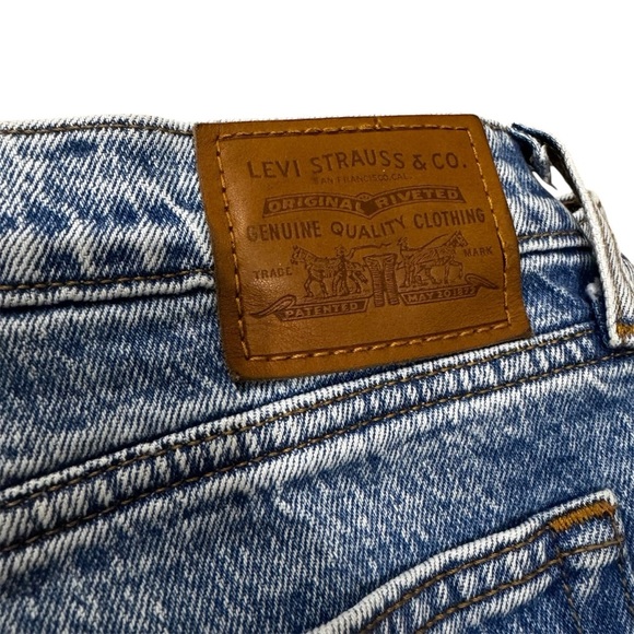 Levi’s Wedgie Straight Light Wash Blue Classic Denim Jeans size: W30 - US 8 - Picture 6 of 10